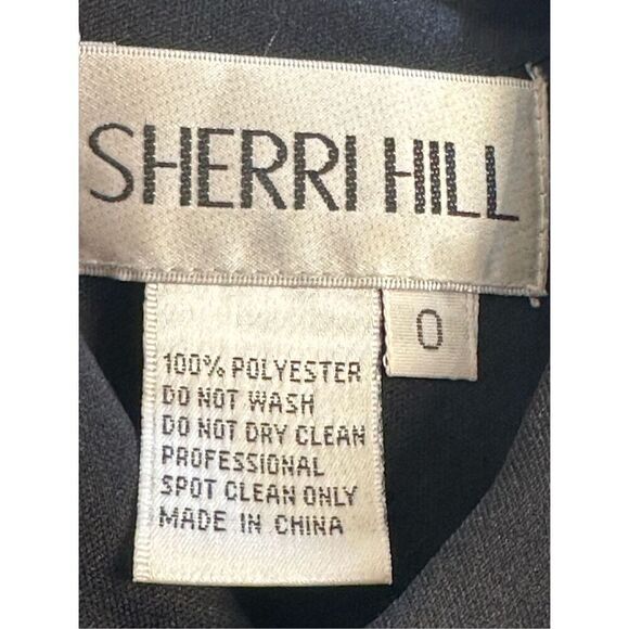 Sherri Hill size 0 black long formal gown with train and keyhole front open back - Picture 14 of 16